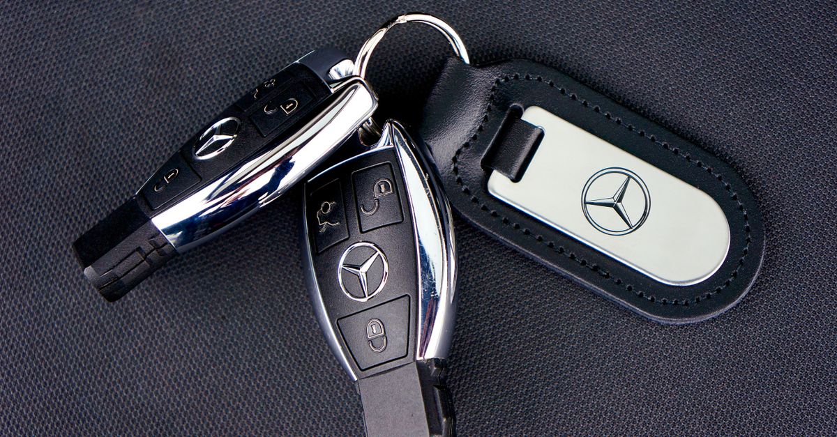 Nissan car key fob — Harlem Locksmiths NYC